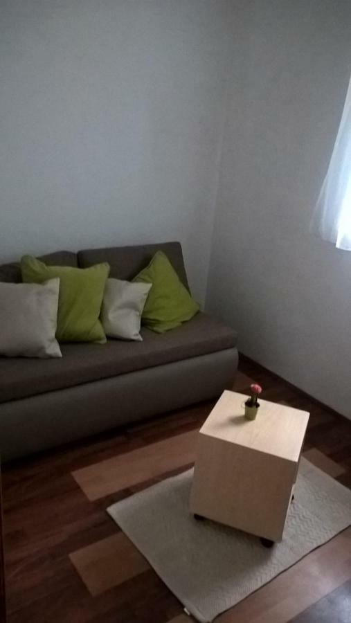 Apartman Adam Раковица Екстериор снимка